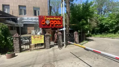 Незаконную пристройку на проспекте Абылай хана снесли в Алматы