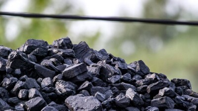 Казахстанцам рекомендовали запастись углём заранее. Где его можно купить в Астане? 