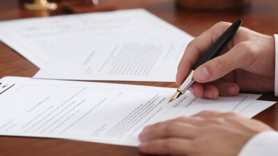 Руководителей двух медцентров задержали за продажу фиктивных справок в Астане