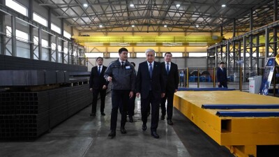 Завод и выставка: Токаев продолжает посещать объекты в Актюбинской области
