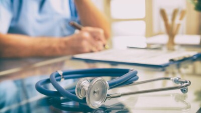 Онкоцентр в Астане проведёт день открытых дверей по выявлению рака органов головы и шеи