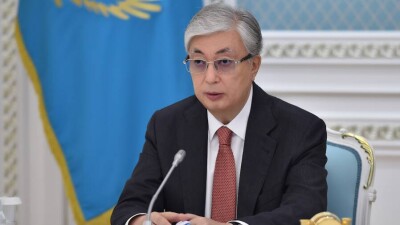 Токаев: Главы некоторых департаментов КНБ, не вступая в бой, покинули служебные здания