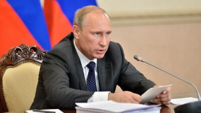 Путин подписал закон об ответных санкциях за цензуру против российских СМИ