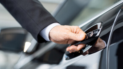 Алматинка обвинила водителя городского акимата в убийстве. Сагинтаев взял дело на личный контроль