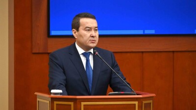 "Нацелены на слаженную работу". Смаилов рассказал о приоритетных задачах правительства