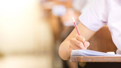 Новое постановление санврача РК: дети старше 12 лет будут использовать Ashyq в школах по желанию