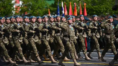 Парадный расчёт военных из Казахстана прошёл по Красной площади во время парада в Москве