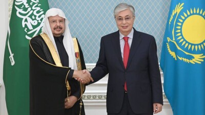 Токаев призвал саудовские компании активно участвовать в проектах в Казахстане