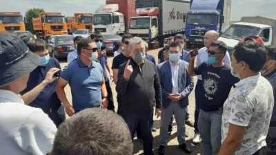 Атамкулов: За проезд по не отремонтированным дорогам плату взимать не будут