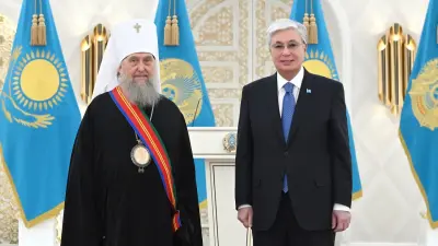Токаев вручил орден митрополиту Астанайскому и Казахстанскому Александру