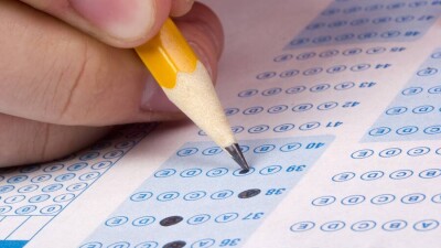 Аймагамбетов поручил в два раза снизить стоимость пробного ЕНТ