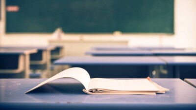 "Отсутствуют 48%". В Павлодаре многих детей оставили дома из-за сообщений с угрозами нападений на школы