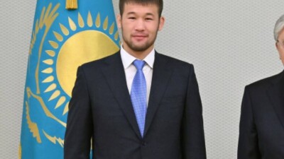 Президент принял бойца смешанных единоборств Шавката Рахмонова