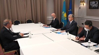 Токаев провёл встречи с главами европейских компаний в Брюсселе