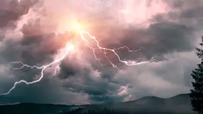 Из-за сильных дождей штормовое предупреждение объявили в горных районах Алматинской области