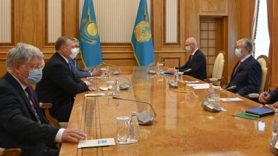 Токаев поблагодарил главу Астраханской области за поддержку самой многочисленной казахской диаспоры в РФ