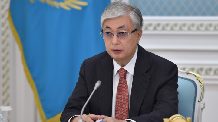 Токаев направил Путину телеграмму с соболезнованиями по поводу стрельбы в казанской школе