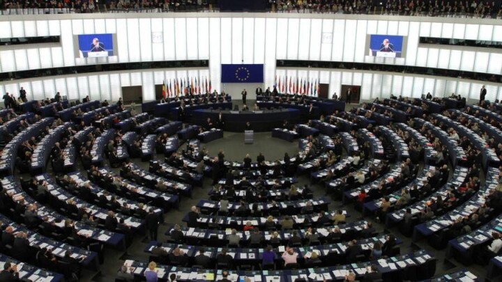 Глава Европарламента наказал шестерых депутатов, которые не предъявили Covid-сертификаты