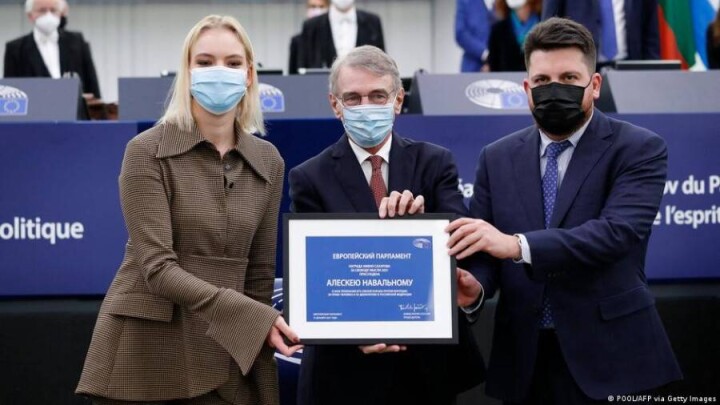 Дочь Алексея Навального получила за отца премию Сахарова