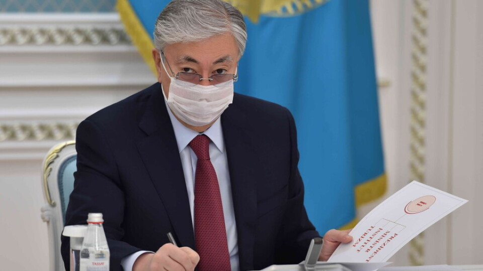 Токаев привился вакциной "Спутник-V", произведённой в Казахстане