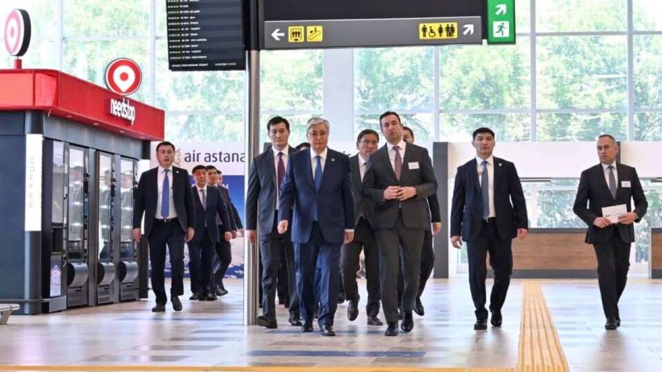 Токаев посетил новый международный терминал аэропорта Алматы