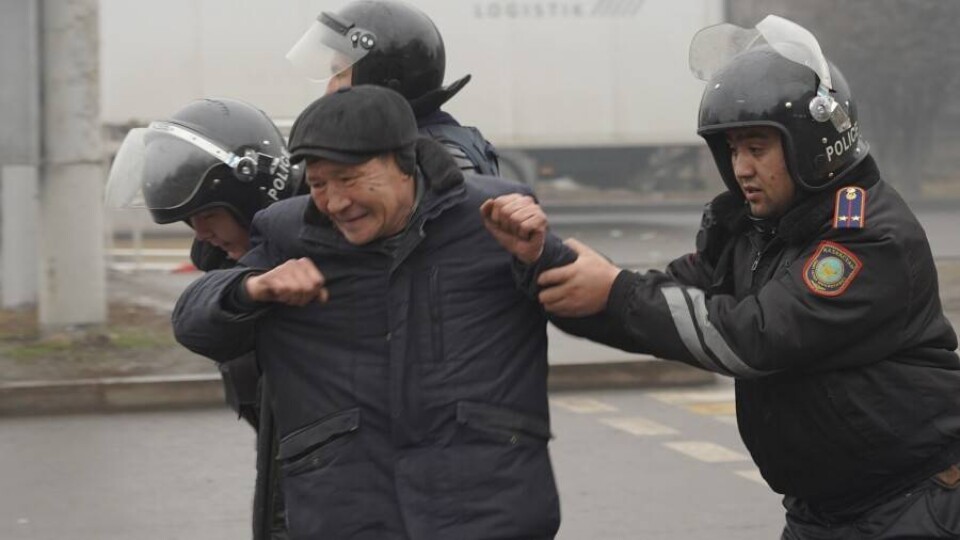 Более 200 участников протестных акций задержали в Казахстане