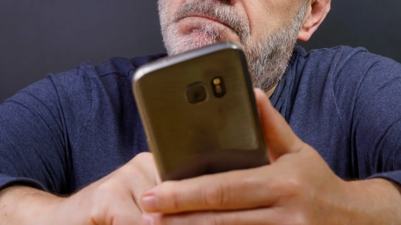 Пенсионер с трудом смог вернуть телефон без IMEI-верификации, купленный на маркетплейсе