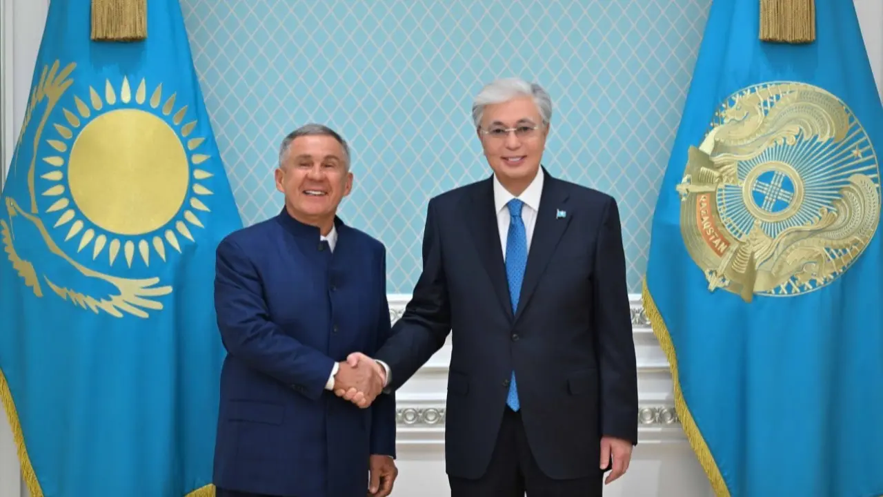 Касым-Жомарт Токаев принял главу Татарстана Рустама Минниханова