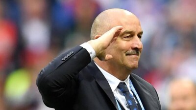 Станислава Черчесова уволили с поста главного тренера сборной России по футболу