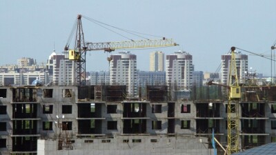 Почему нужно ввести мораторий на программу реновации ветхого жилья и при чём тут "Нұрлы жер"?