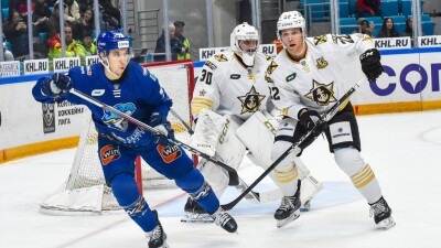 "Барыс" отыгрался со счёта 0:2, но всё равно в итоге уступил "Адмиралу"