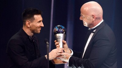 Лионель Месси стал лучшим игроком по версии FIFA