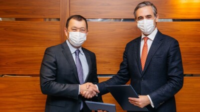 ForteБанк и Казпочта заключили стратегическое партнёрство в сфере онлайн-торговли