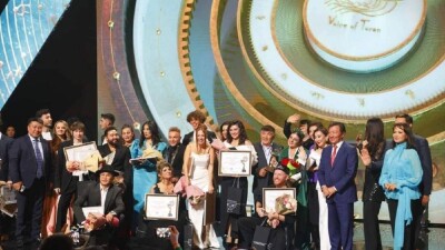 в Туркестане прошёл международный конкурс казахской песни Voice of Turan