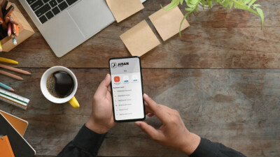 "Теперь бизнес в моём смартфоне". Как работает и для чего нужен интернет-банкинг Jusan Business