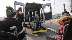 В Казахстане активно используется услуга "Инватакси"