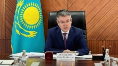 Серик Шапкенов провёл совещание с участием представителей крупных нефтяных компаний для усиления противопаводковых работ