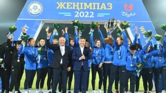 Республика күні қарсаңында футболдан Қазақстан чемпионатының жеңімпаздары марапатталды