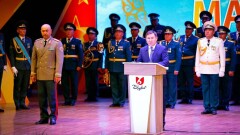 Аким Шымкента поздравил защитников Отечества