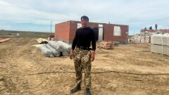 "Пока спасал других, не заметил, как вода пришла в мой дом". Как костанайцы и государство справлялись с паводками