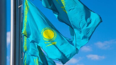 Нужно придерживаться казахстанских интересов