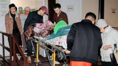 Трех пациентов в реанимации эвакуировали из ЦРБ Кульсары в Бейнеу