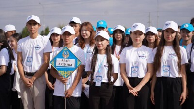 2,5 тысяч человек приняли участие в ликвидации рекламы наркотиков в Шымкенте