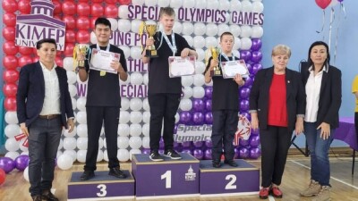 В Алматы дети с ограниченными возможностями Центра социальных услуг "Аяла" победили в турнире по настольному теннису