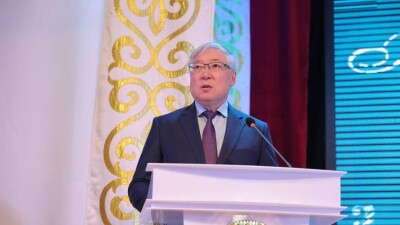 Ұлытау облысының әкімі мәслихат депутаттарына есеп берді
