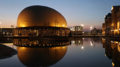 Поврежденное здание в туркомплексе Туркестана не представляет опасности