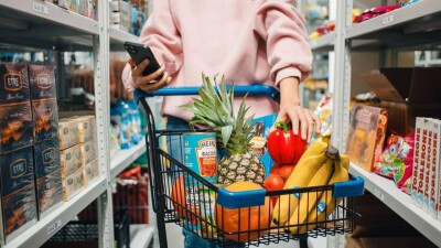 Продуктовый шопинг в два клика. Как работает скоростная доставка от Wolt Market