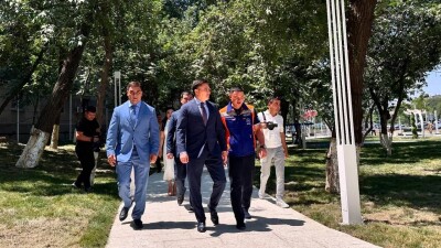 Еңбекші ауданында жаңа гүлзар ашылды