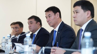 Аким Туркестанской области встретился с делегацией из Китая