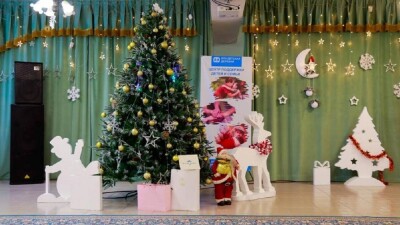 "Елка добра": юные жители столицы получили ценные подарки